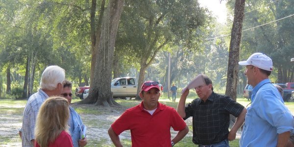 600x300 John Peconom (center) Talking with Deanna & Chris Mericle, David Brown, and FERC Geologist Tony (1 of 2), in FERC and Sabal Trail at the Withlacoochee River in Hamilton County, FL, by Chris Mericle, for WWALS.net, 16 September 2014