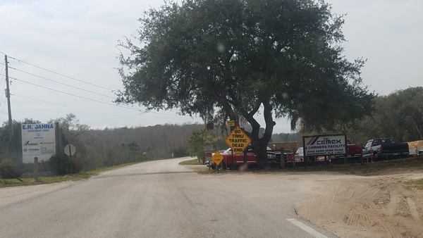 No Thru Traffic, Dead End, Sand Mine Road