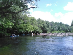 [Around the rest of the rocks 30.6349106, -83.3415375]