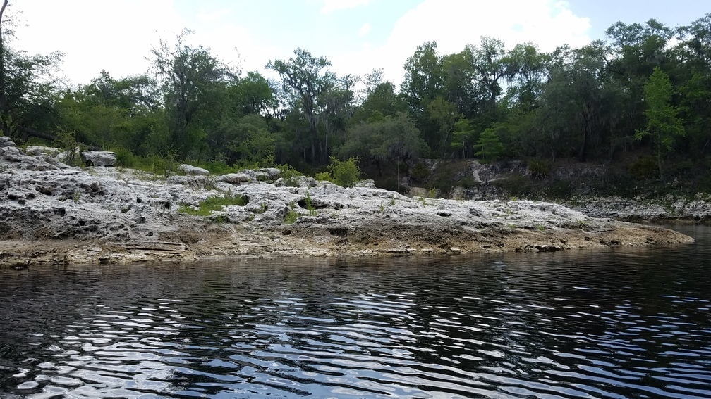 Last point before Suwannee Springs, 2017:05:20 15:22:42, 30.3947319, -82.9326108 --jsq for WWALS