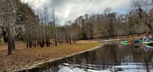[Boats following, 09:57:41, 30.8044076, -82.4195093]