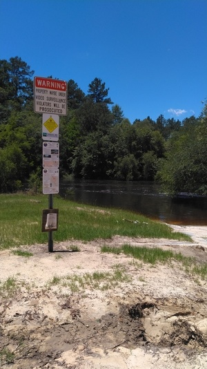 [Nankin Boat Ramp signs (rotated)]