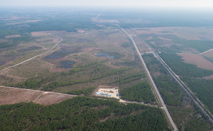[ESE: mine site, 30.524577, -82.129131]