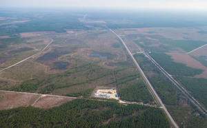 [ESE drains to St Marys River, 30.522514, -82.130167]