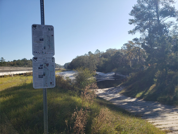 [Lakeland Boat Ramp, Alapaha River @ GA 122 2022-10-20]