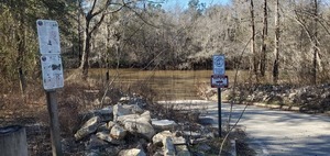 [Troupville Boat Ramp Signs, Little River 2023-01-26, 14:52:33, 30.8513036, -83.3471505]
