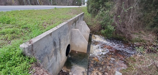 [Cherry Creek Culverts, Lake Laurie Drive, Sallas Mahone Elementary School in distance, 2023:02:12 17:27:50, 30.8949575, -83.2825453]