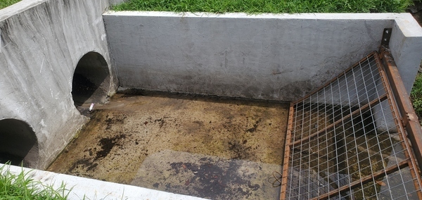 [Lee Street Detention Pond Trash Trap, One Mile Branch, 2023:05:23 15:06:33, 30.8467600, -83.2779650]