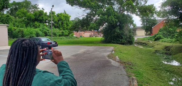 [Malia Thomas, VDT, Browns Canal east of N Toombs Street, 2023:05:23 15:48:33, 30.8356715, -83.2828164]