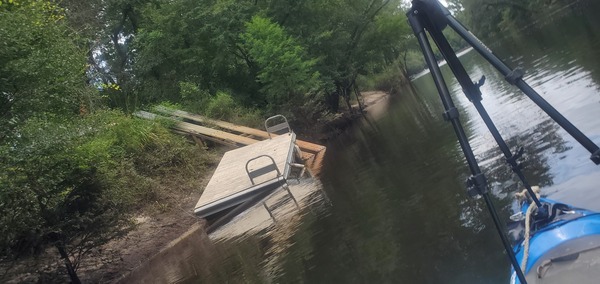 [Dock awry, 13:46:36, 30.5318561, -83.2489747]