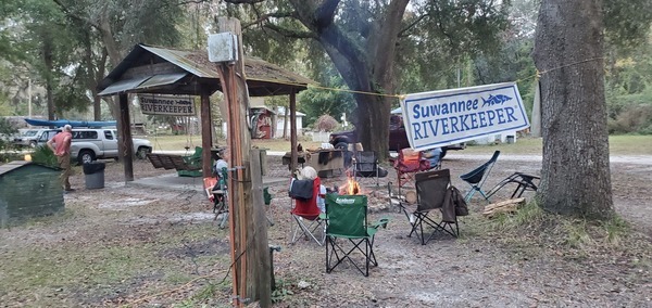 [Around the campfire]