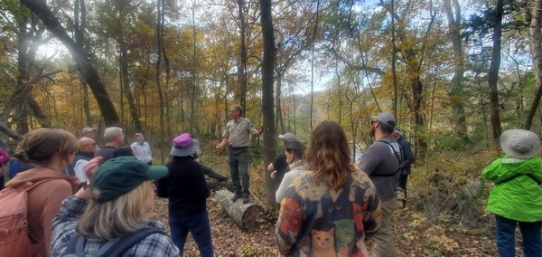 Ranger Owen and people at Grassy Hole Spring, 14:27:06, 29.9684570, -82.7593337