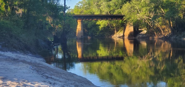 [Norfolk Southern Railroad Bridge, Alapaha River, Howell, GA, 08:09:15, 30.826895, -83.018449]