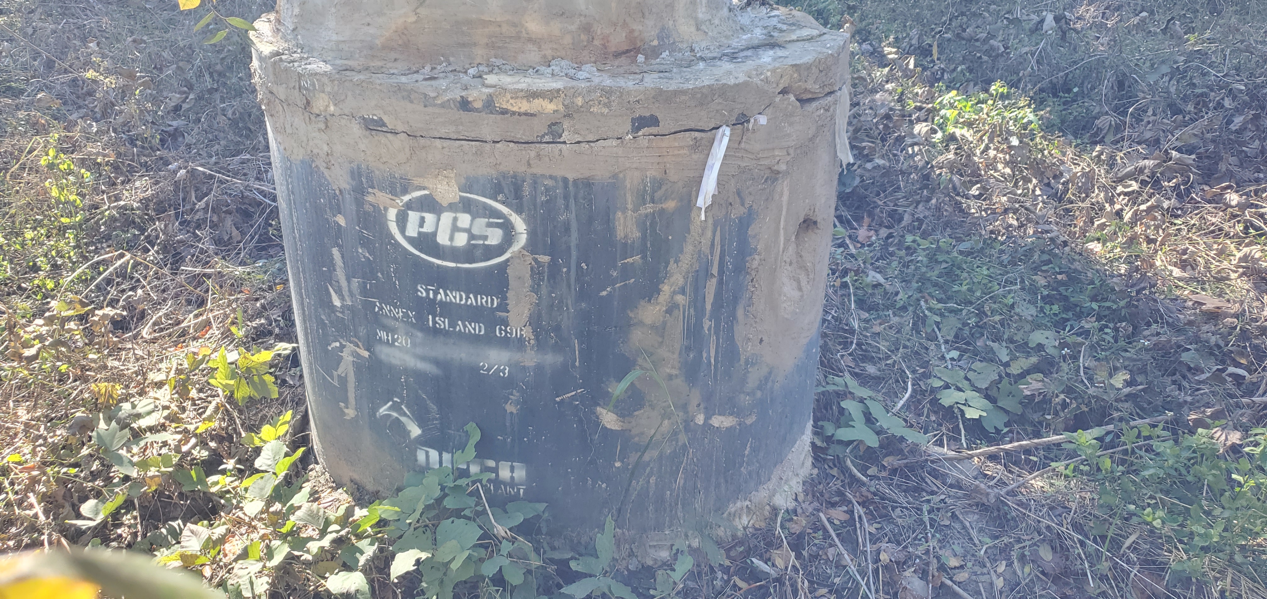 West (left bank) manhole by Sugar Creek, 2024-12-12, 12:31:19, 30.8428805, -83.3128169