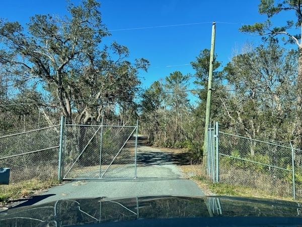 Gate, Naylor Park Beach, Alapaha River @ US 84 2025-01-16