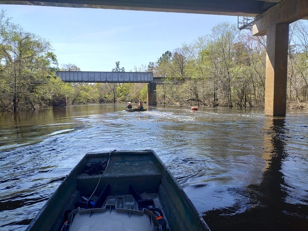 [Suwannee Riverkeeper boat and US 84 Gauge float --Phil Royce, 2025:03:22 12:33:22]