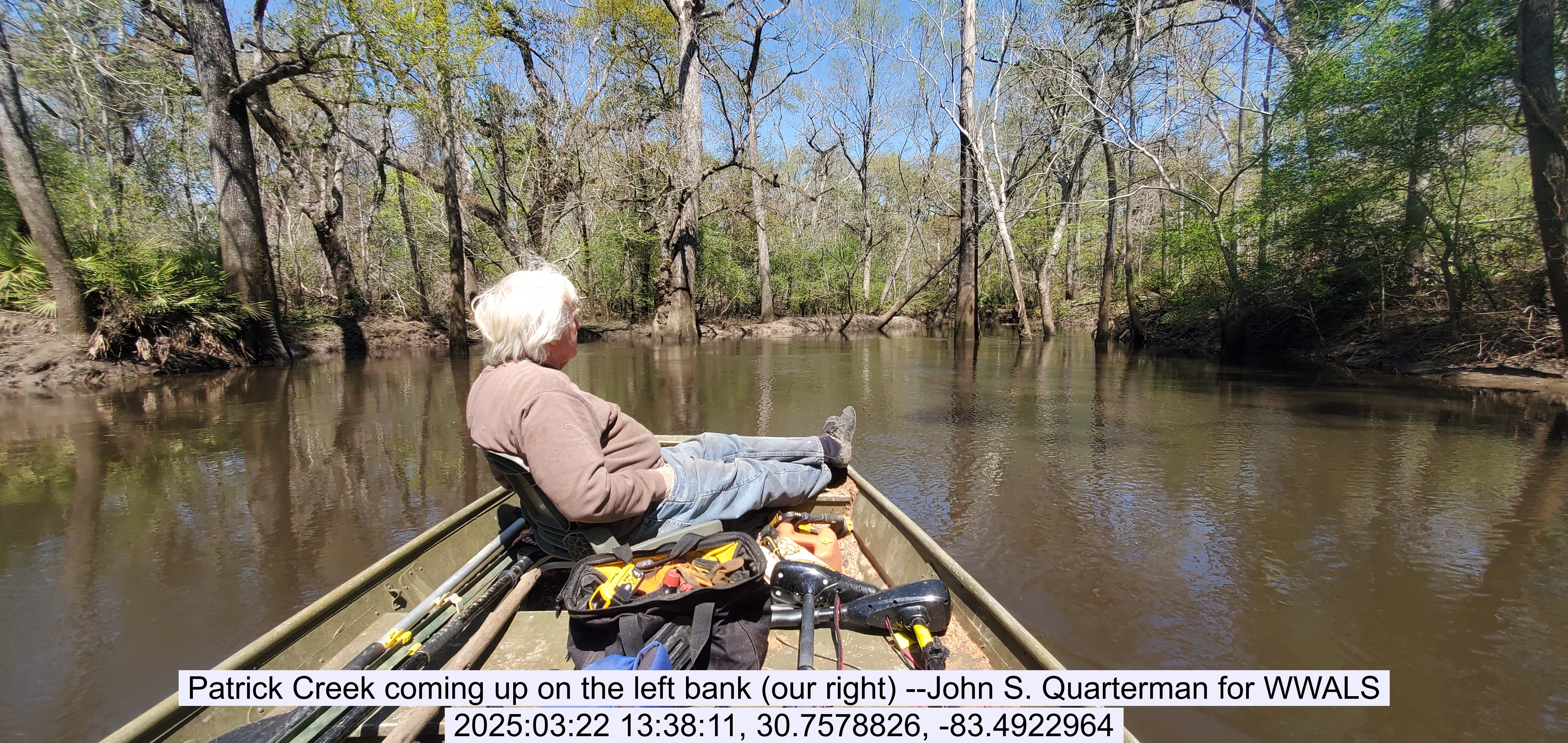 Patrick Creek coming up on the left bank (our right) --John S. Quarterman for WWALS, 2025:03:22 13:38:11, 30.7578826, -83.4922964
