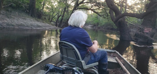 [Driftwood on Little River Confluence signs, 19:39:30, 30.8467840, -83.3475285]