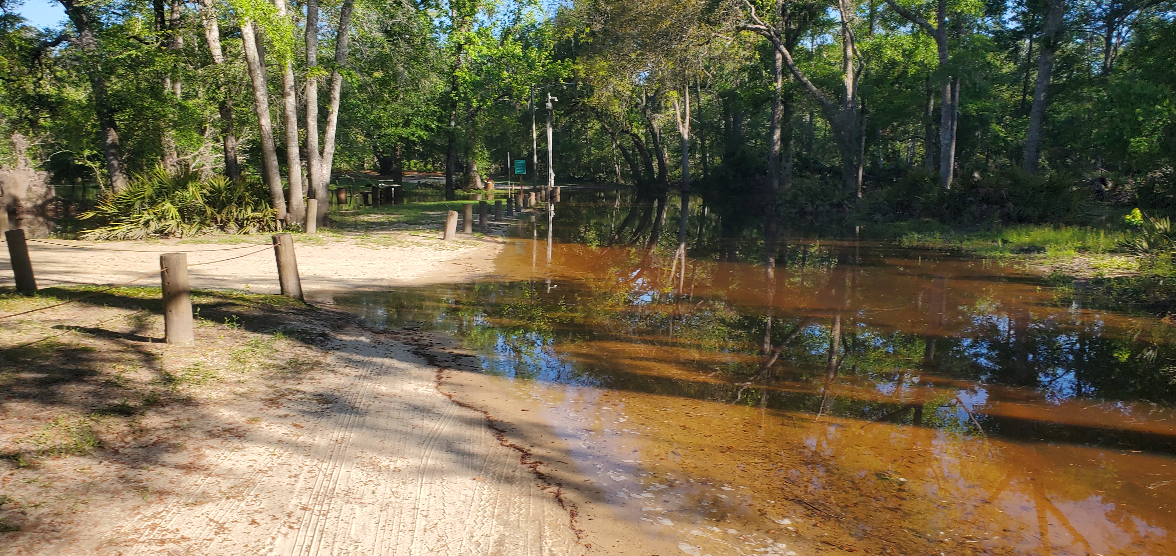 Underwater Langdale Park Boat Ramp, 09:16:30, 30.8867933, -83.3232110