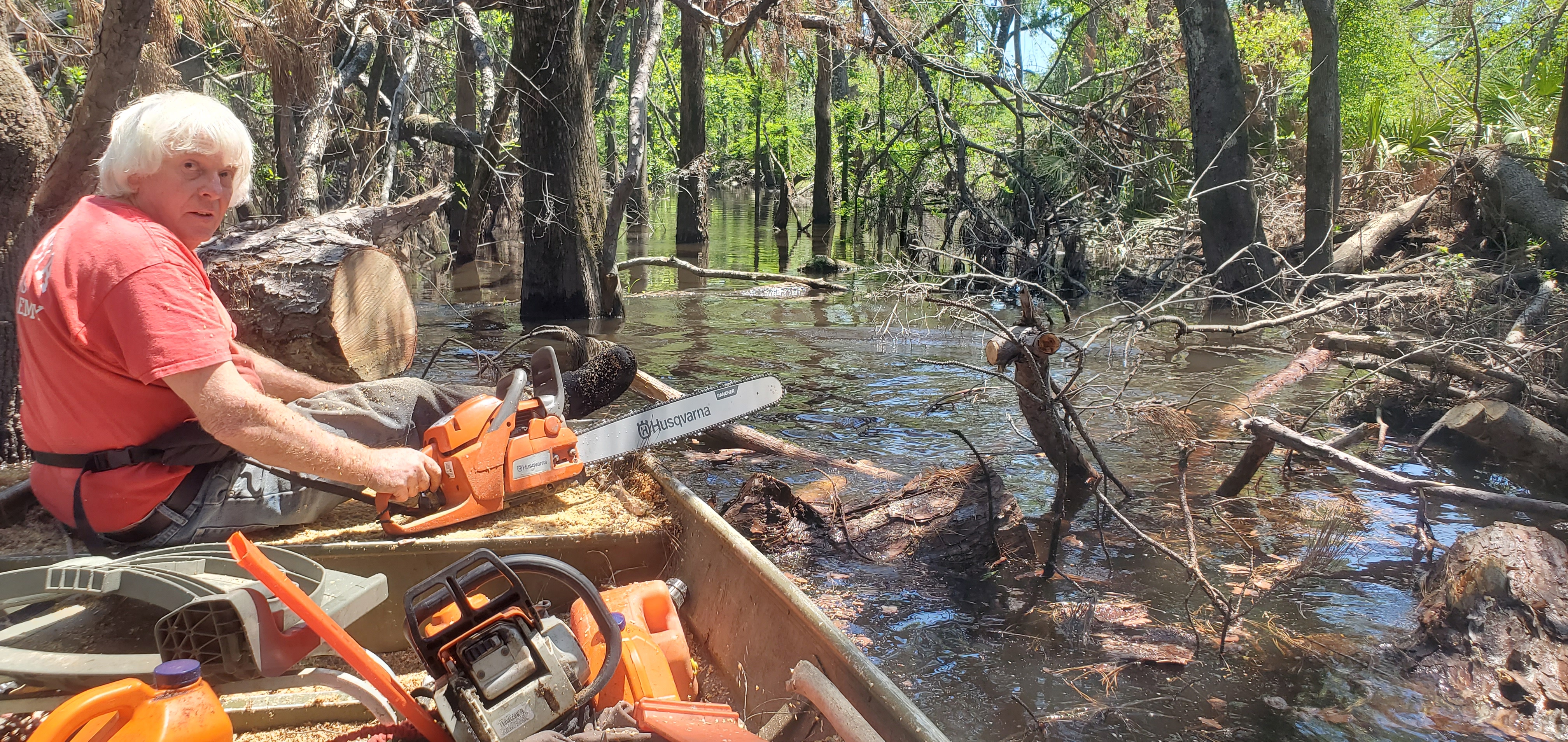 Motor up through the big log segments, 13:37:34, 30.8666676, -83.3204685