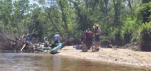 [Movie: A little bit of portage on Sugar Creek, 12:14:02, 30.8634374, -83.3192978 (30M)]