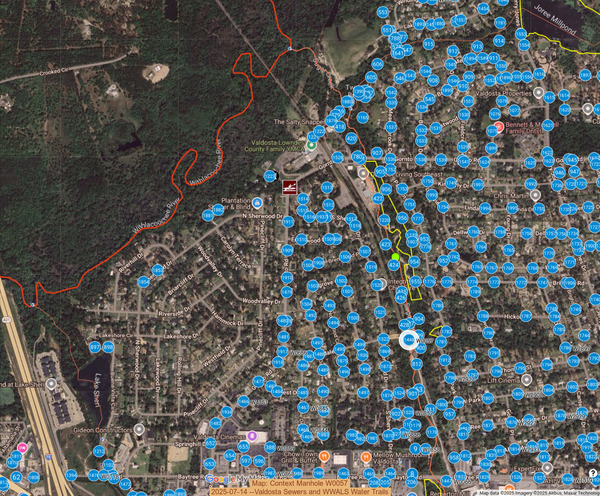 Map: Context Manhole W0057, 2025-07-14 --Valdosta Sewers and WWALS Water Trails