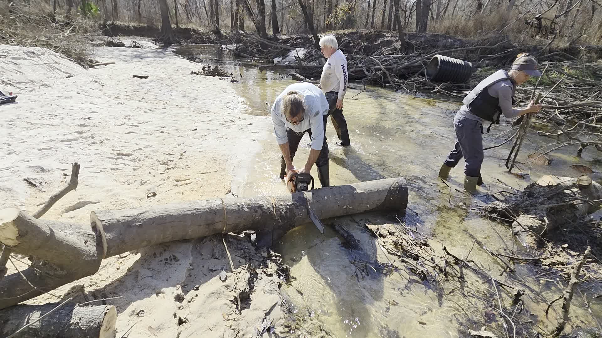 Movie: Smaller pieces are easier to move, 2026:02:14 14:31:37, 30.8642879, -83.3201194 (20M)