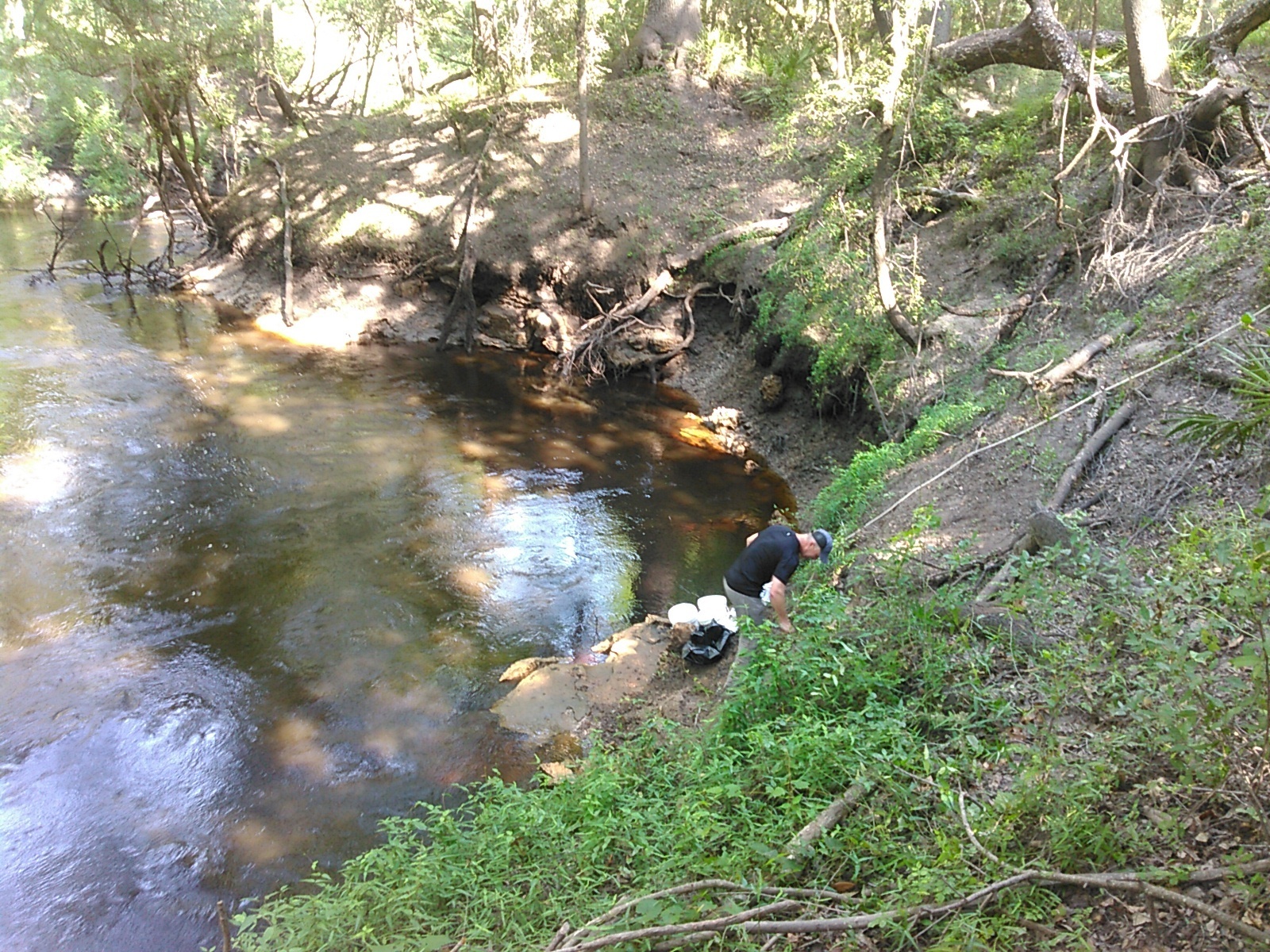 Preparing to dye