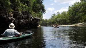 [Cliff left, beach right, 2017:05:20 12:47:59, 30.3822200, -82.8910300 --jsq for WWALS]