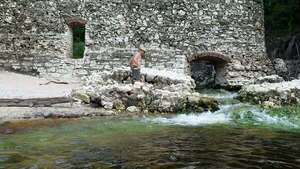 [Movie: Suwannee Springs with reference human, Dan Phillips, 2017:05:20 15:28:59, 30.3946447, -82.9346156 (31M) --jsq for WWALS]