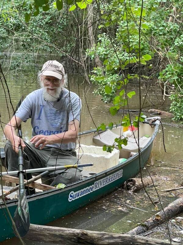 [Suwannee Riverkeeper patrolling by Bobby McKenzie]