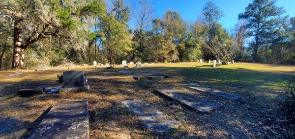 [Riverhill Baptist Church Cemetery, 2023:01:06 14:40:22, 30.8533103, -83.3323046]