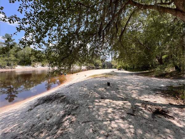 [Naylor Park Beach, Alapaha River, US 84, 2023-06-06]