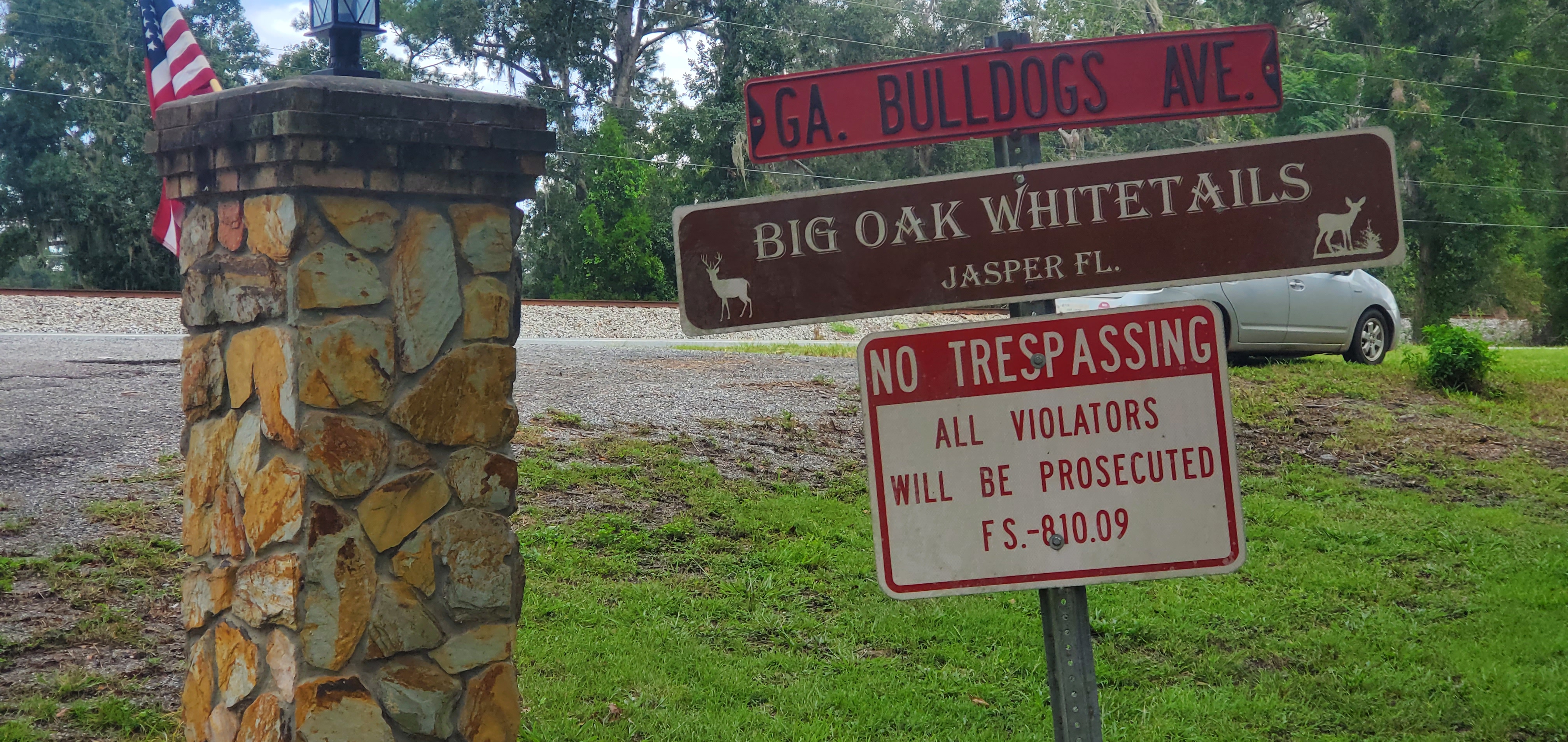 GA. Bulldogs Ave., Big Oak Whitetails, Jasper, FL, 15:19:00, 30.4968701, -82.9343576