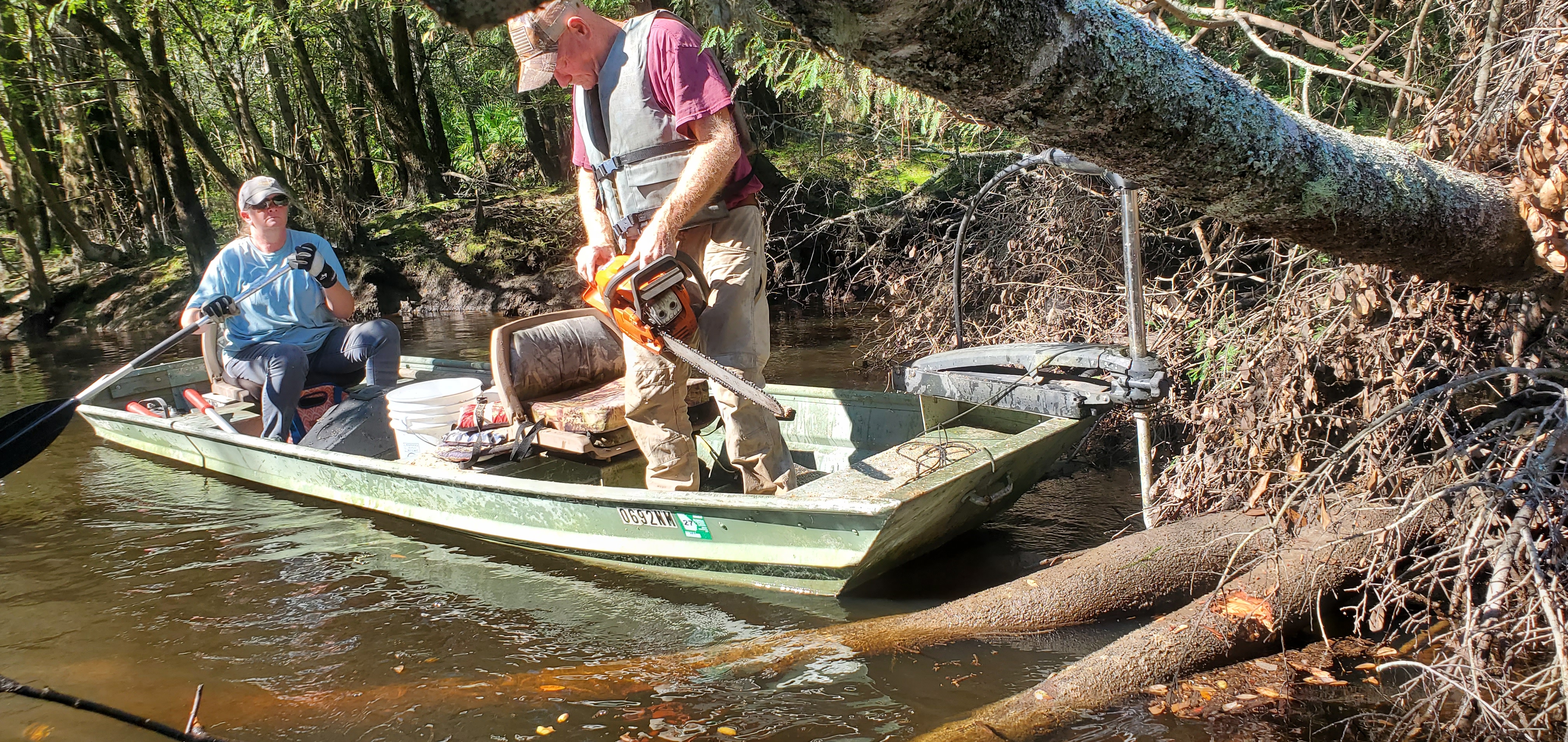 Tommy with a smaller saw --John S. Quarterman, 10:35:36, 31.2074479, -83.5097240