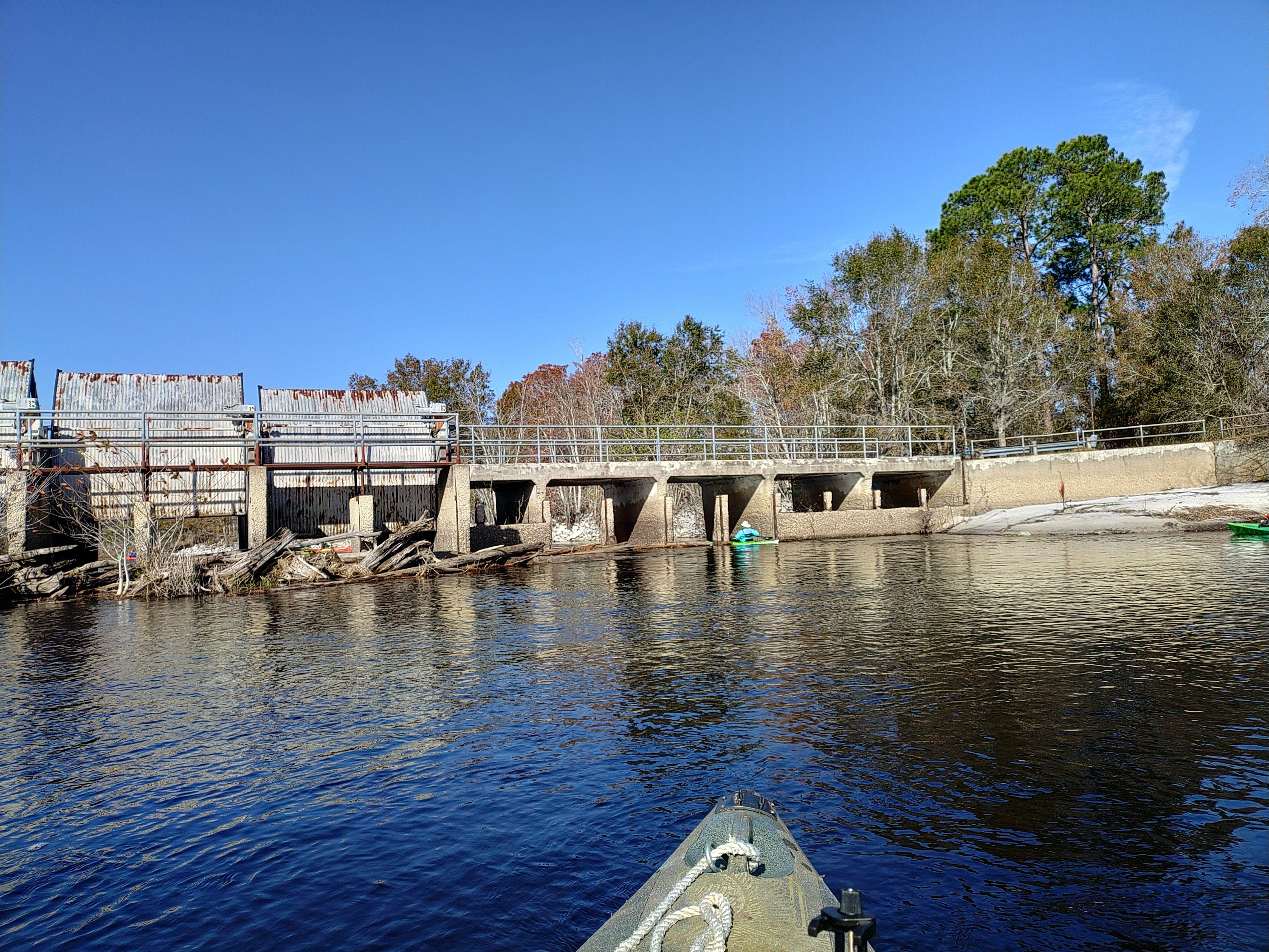 Gate 1, Suwannee River Sill, 10:50:35 --Phil Royce, 30.803731, -82.41764