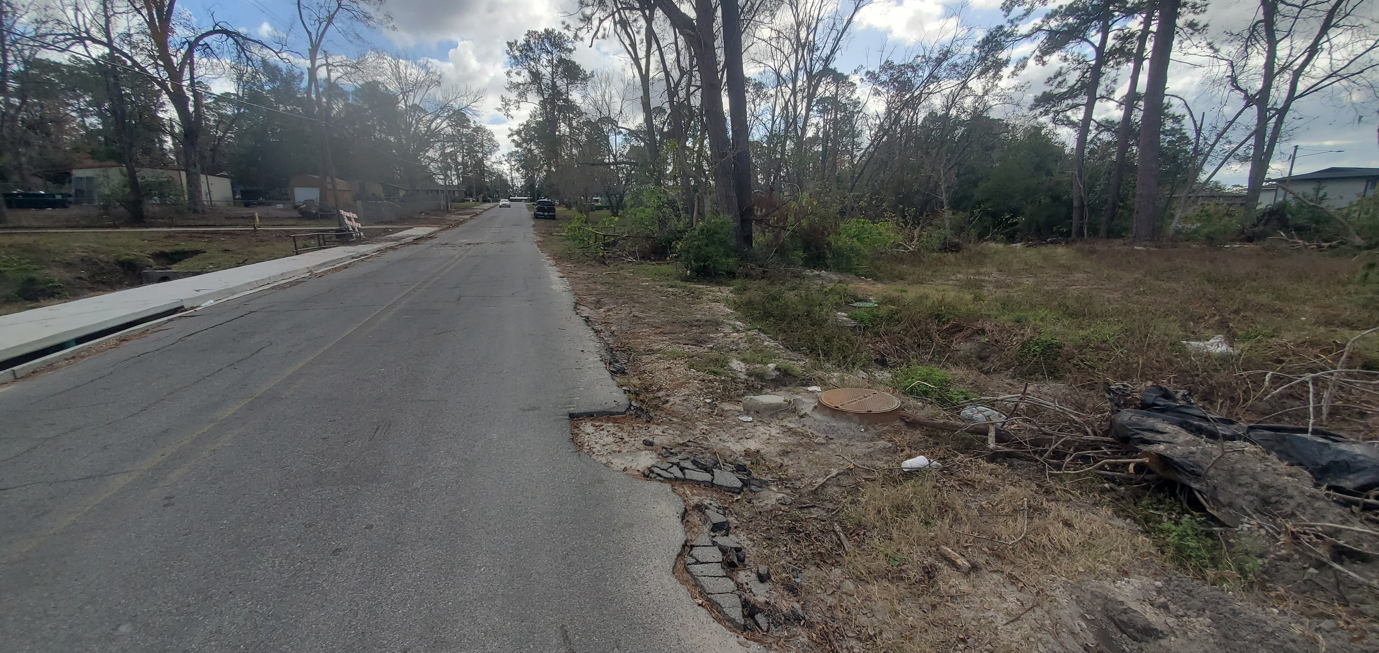 Looking south on Wainwright Drive, One Mile Branch, 14:10:03, 30.8429789, -83.3011725
