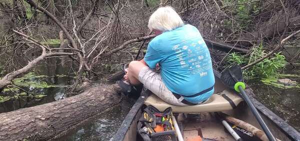 Movie: Sawing a large log, 2025:08:03 09:32:08, 30.8826733, -83.3241957 (27M)