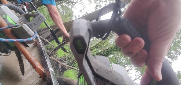 [Movie: jsq sawing, 2025:08:03 10:45:46, 30.8814306, -83.3254656 (2223M)]
