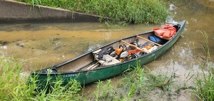 [Canoe at Langdale Park Boat Ramp, 2025:08:03 09:19:25, 30.8876857, -83.3238344]