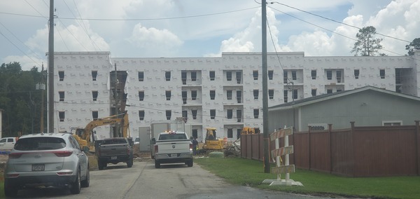 [Apartments building, 2025-08-05 --jsq for WWALS]