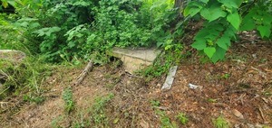 [Old manhole, 2025-08-05 --jsq for WWALS]
