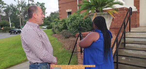 [Movie: John Beville and Malia Thomas setting up (5.6M), 2025-08-21 --jsq for WWALS]