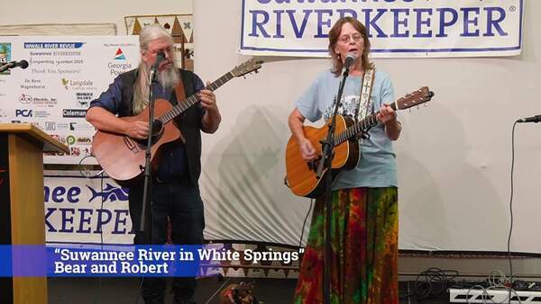 [Movie: Suwannee River in White Springs, 2025-09-06 --Bear and Robert of Jacksonville, FL]