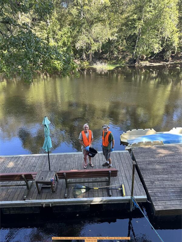 [Testers Bob Mills and Kurt Hurzeler, Mills Dock, Santa Fe River @ NW 282nd Dr 7908-02-80]