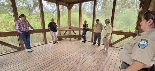 Inside Platform 1, Dowling Park River Camp, 2025:09:27 10:05:38, 30.2469249, -83.2459348