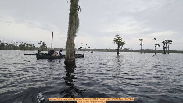 [Movie: Full supermoon, Monday, October 6, 2025, Banks Lake, WWALS paddle (24M), 2025-10-06 --jsq for WWALS]