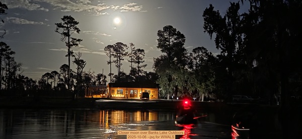 [Closer moon over Banks Lake Outdoors, 2025-10-06 --jsq for WWALS]