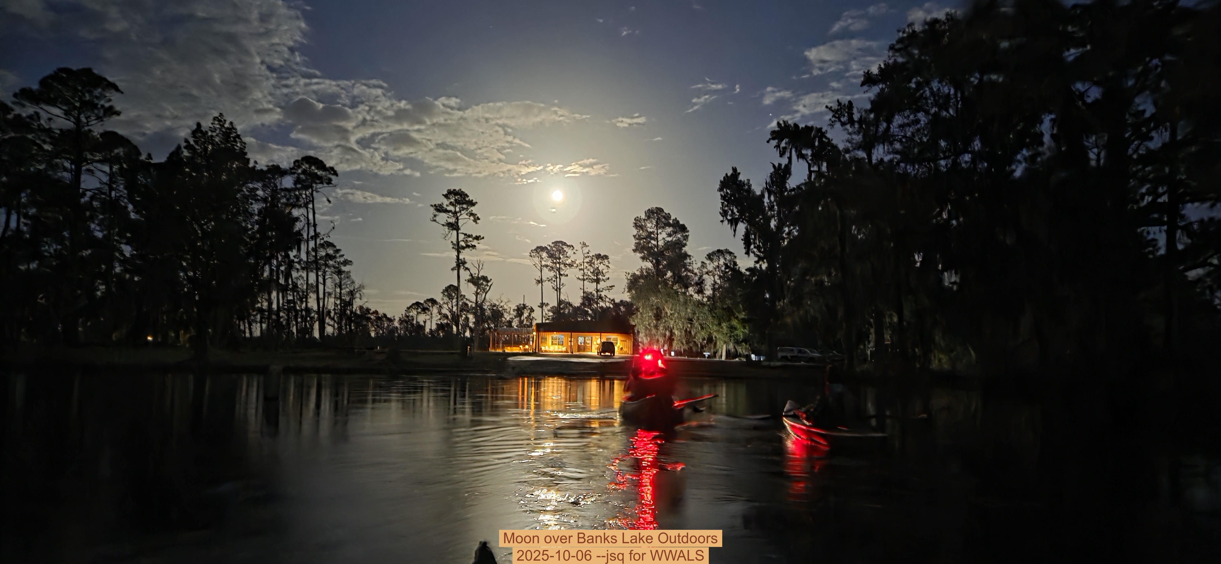 Moon over Banks Lake Outdoors, 2025-10-06 --jsq for WWALS
