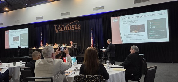 [Doug Farwell, Valdosta Symphony Orchestra]